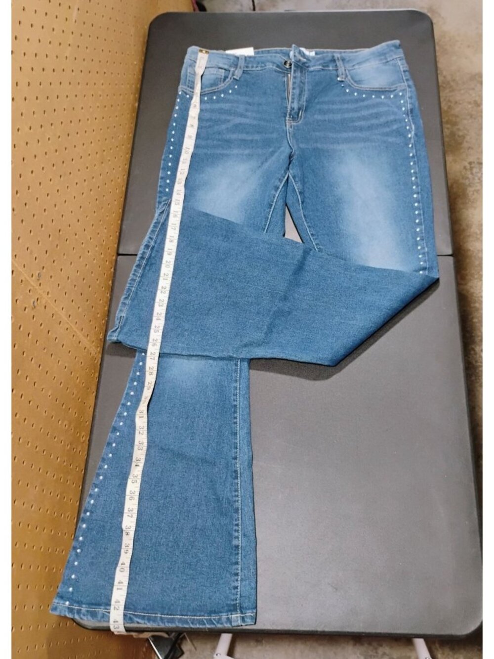 Rue21 Womens Flare Jeans Size 16 Studded Denim Light Wash 42" Inseam